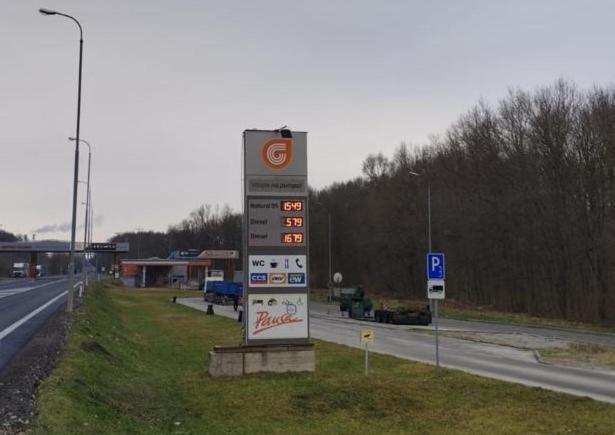 Gas Truck Centrum Holíč Eksteriør bilde